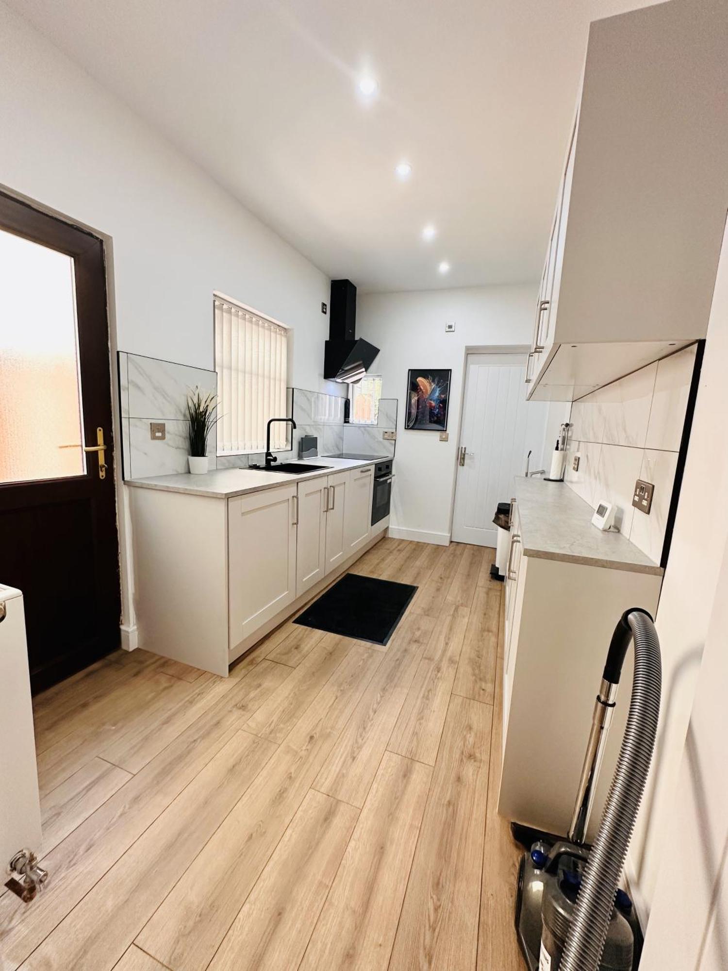 R4 Luxury Studio En-Suite Room In Harborne Lane By Queen Elizabeth Hospital Birmingham Kültér fotó